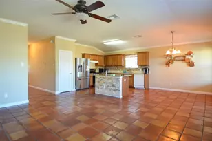 107 Adamae Ln, Hutto, TX 78634 - Photo 10