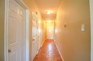 107 Adamae Ln, Hutto, TX 78634 - Photo 4