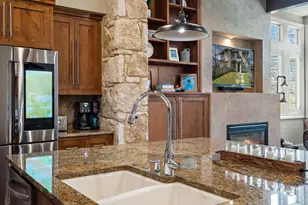 2002 Kinney Ave, Austin, TX 78704 - Photo 12