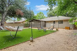 307 Thistlewood Dr, Austin, TX 78745 - Photo 32