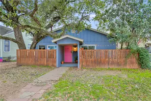 1006 Lorrain St, Austin, TX 78703 - Photo 2