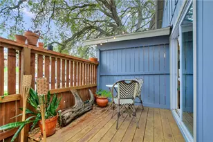 1006 Lorrain St, Austin, TX 78703 - Photo 4