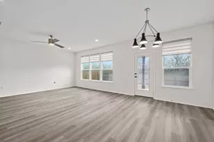 7715 Libretto Ln, Austin, TX 78744 - Photo 10