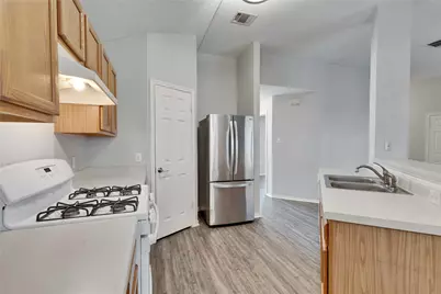 1403 Gulf Way, Round Rock, TX 78665 - Photo 6