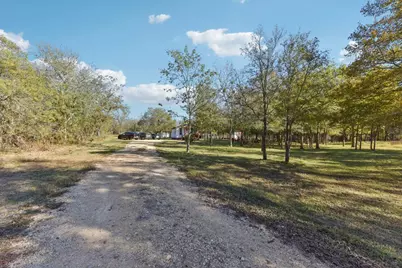 1777 Fox Lane, Lockhart, TX 78644 - Photo 4