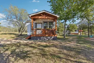 1777 Fox Ln, Lockhart, TX 78644 - Photo 2