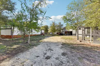 1777 Fox Lane, Lockhart, TX 78644 - Photo 28