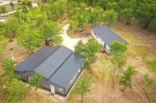 1777 Fox Ln, Lockhart, TX 78644 - Photo 32