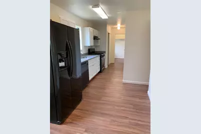 516 San Saba Street, Lockhart, TX 78644 - Photo 6