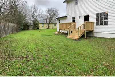 516 San Saba Street, Lockhart, TX 78644 - Photo 20