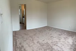 516 San Saba St, Lockhart, TX 78644 - Photo 12