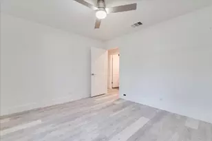11146 Pinehurst Dr, Austin, TX 78747 - Photo 22