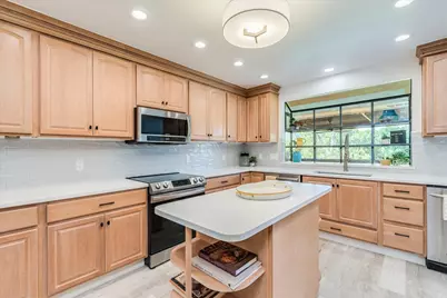 11146 Pinehurst Drive, Austin, TX 78747 - Photo 12