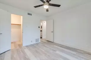 11146 Pinehurst Dr, Austin, TX 78747 - Photo 24