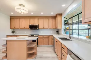 11146 Pinehurst Dr, Austin, TX 78747 - Photo 14