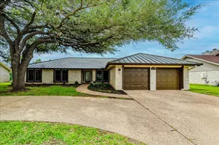 11146 Pinehurst Dr, Austin, TX 78747 - Photo 4