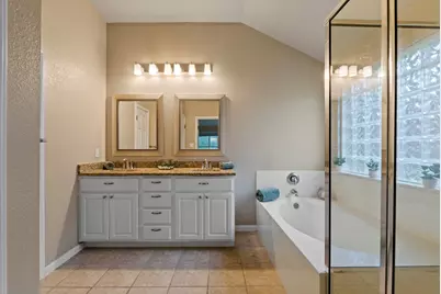 1020 Portchester Castle Path, Pflugerville, TX 78660 - Photo 18