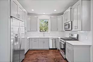 706 Short Kemp St, Austin, TX 78741 - Photo 10