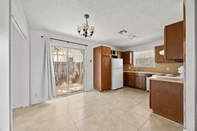 8711 Pineridge Drive, Austin, TX 78729 - Photo 8