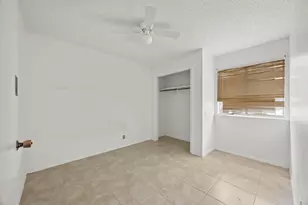8711 Pineridge Dr, Austin, TX 78729 - Photo 18