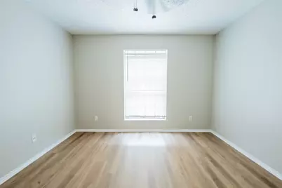 2401 Leon Street #108, Austin, TX 78705 - Photo 8