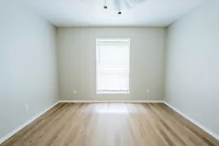 2401 Leon St, Austin, TX 78705 - Photo 8