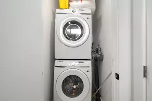 400 E 30th St, Austin, TX 78705 - Photo 20