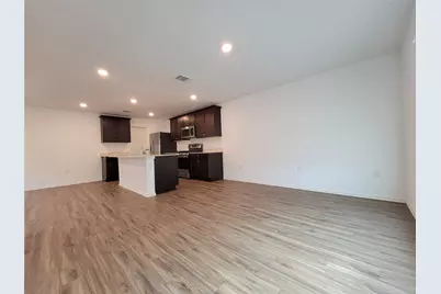 12109 Short Leaf Path, Del Valle, TX 78617 - Photo 8