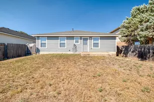 17901 Violet Ln, Elgin, TX 78621 - Photo 10