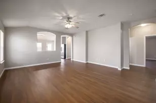 17901 Violet Ln, Elgin, TX 78621 - Photo 2