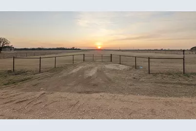 4622 County Road 429, Rockdale, TX 76567 - Photo 2