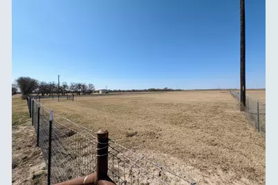 4622 County Road 429, Rockdale, TX 76567 - Photo 8