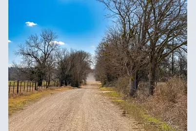4622 County Road 429, Rockdale, TX 76567 - Photo 2