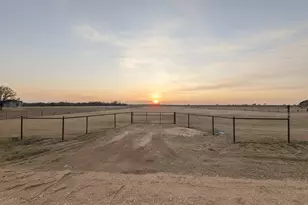 4622 Co Rd 429, Rockdale, TX 76567 - Photo 1