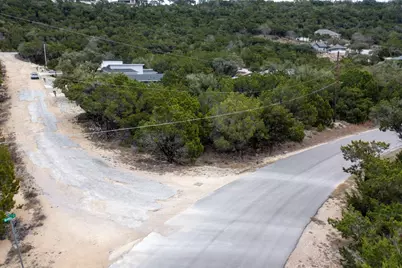 8601 Big Horn Circle, Lago Vista, TX 78645 - Photo 18