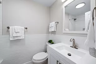 7801 Shoal Creek Blvd, Austin, TX 78757 - Photo 12
