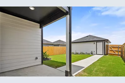 318 Nizao Lane, Bastrop, TX 78602 - Photo 32