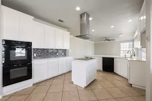 3893 Royal Troon Dr, Round Rock, TX 78664 - Photo 16