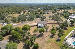 1910 Walsh Dr, Round Rock, TX 78681 - Photo 2