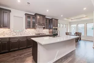 201 S Park Vista, Georgetown, TX 78628 - Photo 10