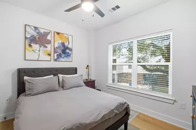 2500 Longview Street #201, Austin, TX 78705 - Photo 10