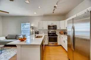 1206 Maple Ave, Austin, TX 78702 - Photo 24
