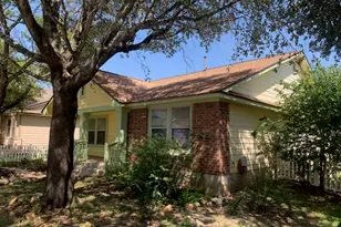198 Hogan, Kyle, TX 78640 - Photo 2