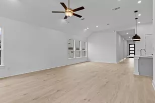 421 Hickory Spgs Trl, Georgetown, TX 78628 - Photo 16