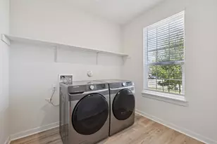 1024 Bear Track Loop, Georgetown, TX 78628 - Photo 20