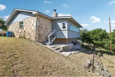 115 Village Drive, Kerrville, TX 78028 - Photo 26
