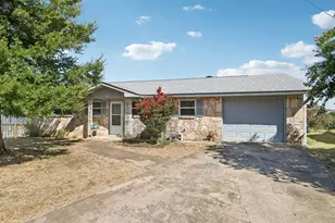 115 Village Dr, Kerrville, TX 78028 - Photo 8