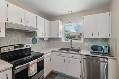 115 Village Drive, Kerrville, TX 78028 - Photo 12