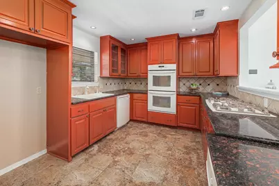 602 Meadowbrook Drive, Georgetown, TX 78628 - Photo 10