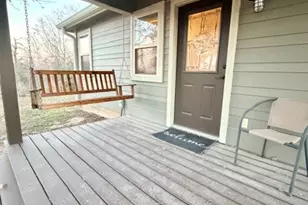 520 Leisure Ln, Cedar Creek, TX 78612 - Photo 2